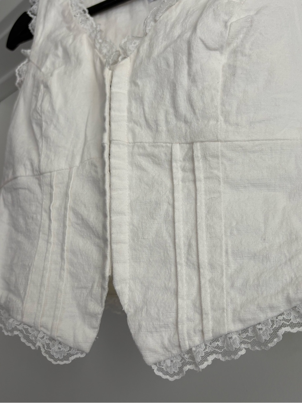 Princess Polly Silvanna Lace Trim Crop Top Tank - Picture 4 of 7